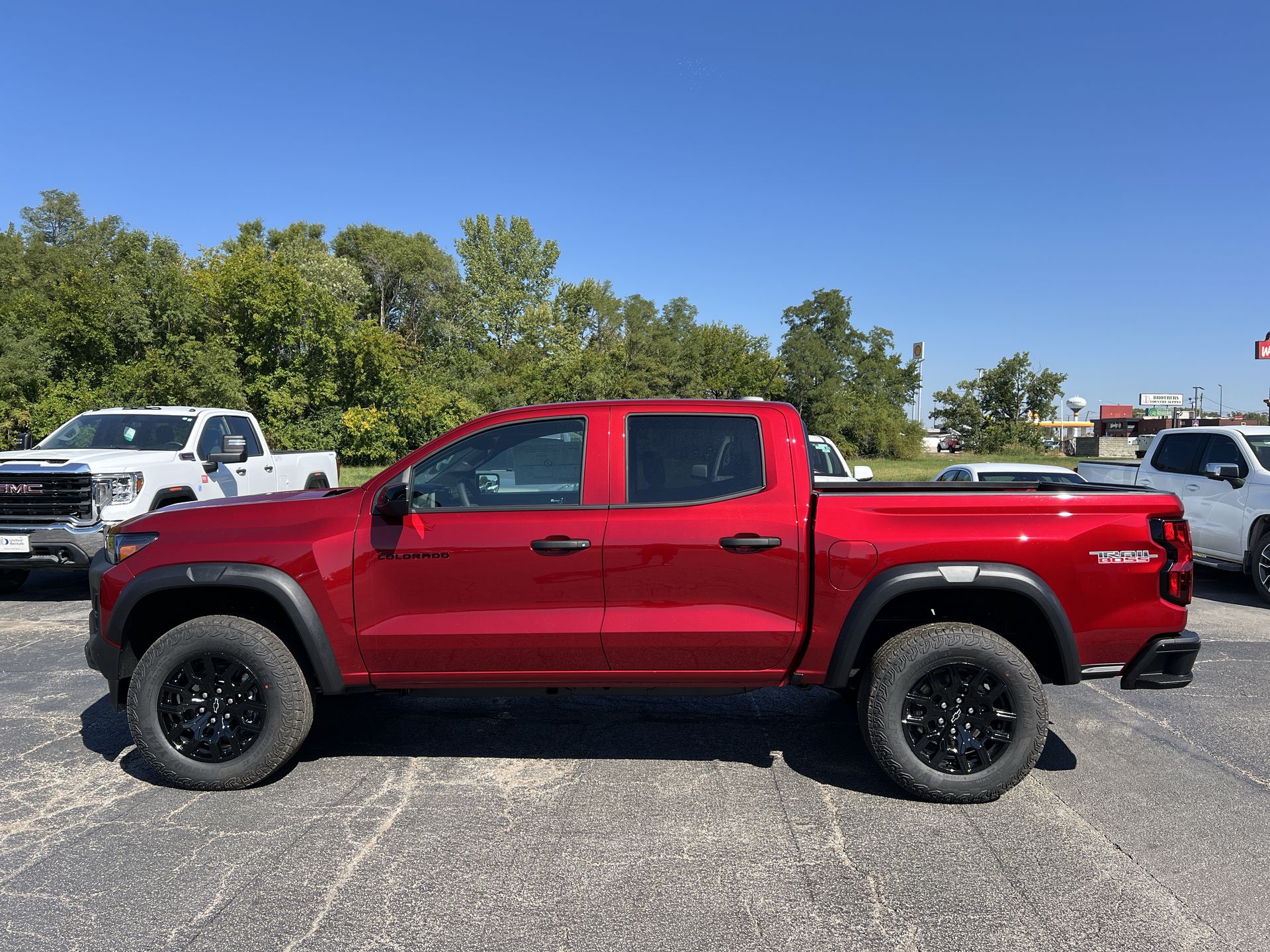 2026 Chevrolet Colorado Trail Boss photo 2
