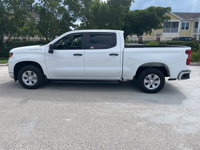 2023 Chevrolet Silverado 1500 photo 2
