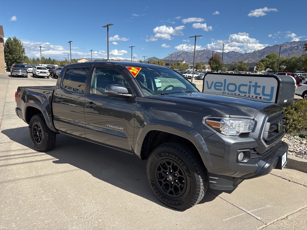 2020 Toyota Tacoma SR5's photo