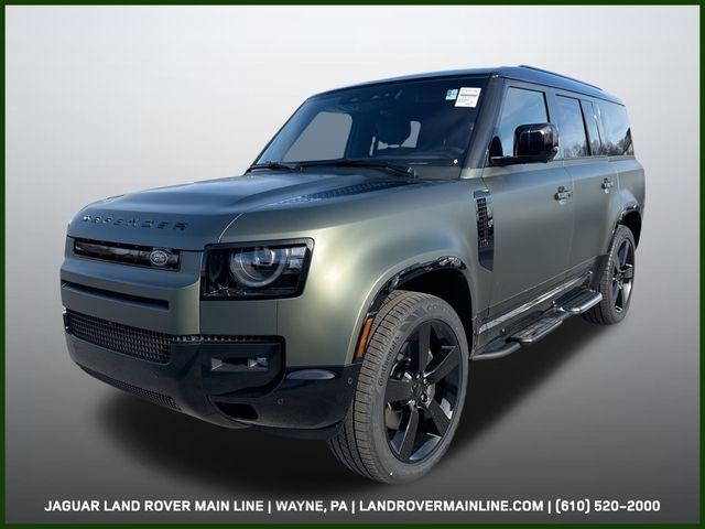 2026 Land Rover Defender X-Dynamic SE's photo