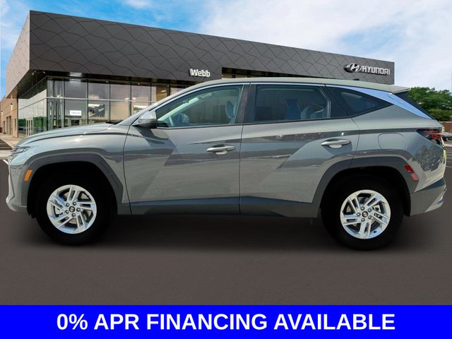 2025 Hyundai Tucson SE photo 3