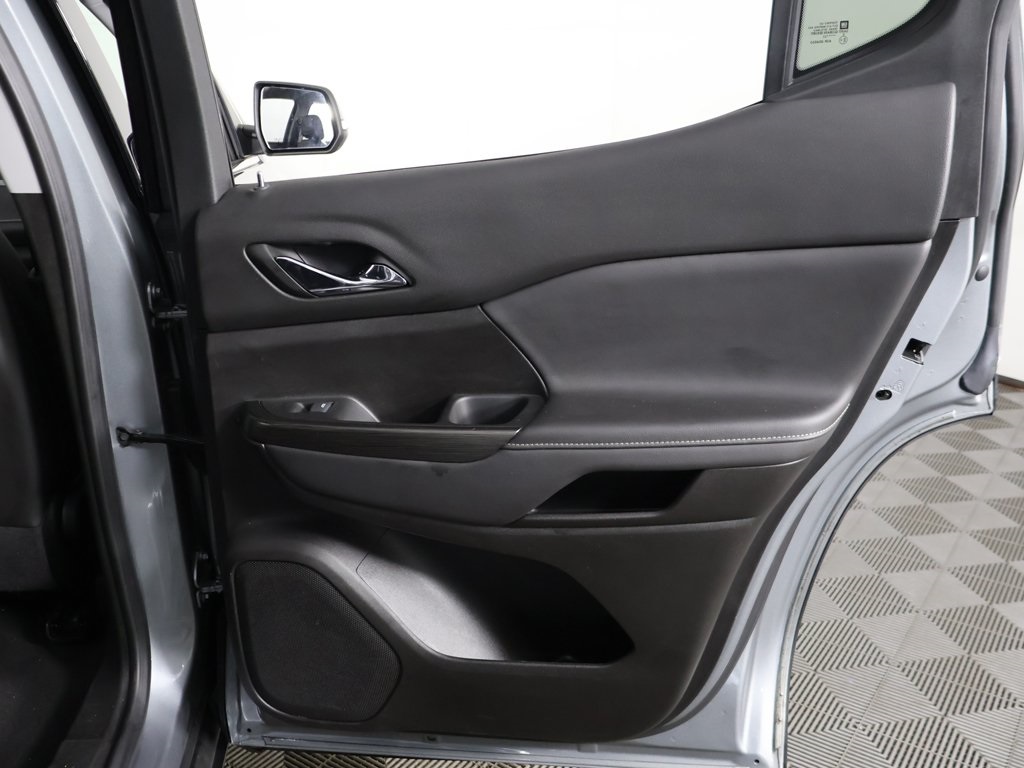 2023 Gmc Acadia SLT photo 27