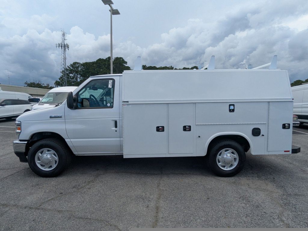 2026 Ford E-350 Base photo 7