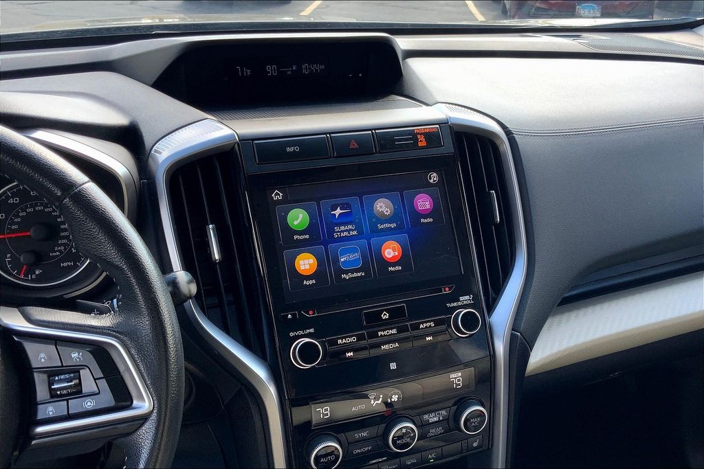 2022 Subaru Ascent Premium photo 3