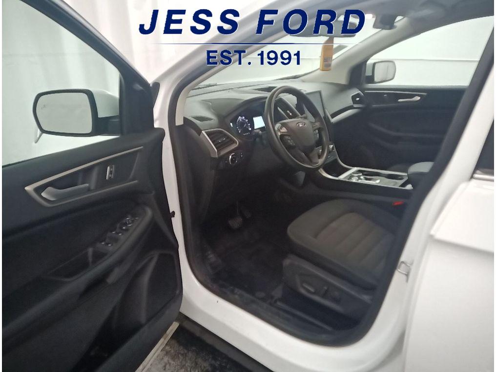 2023 Ford Edge SEL photo 4