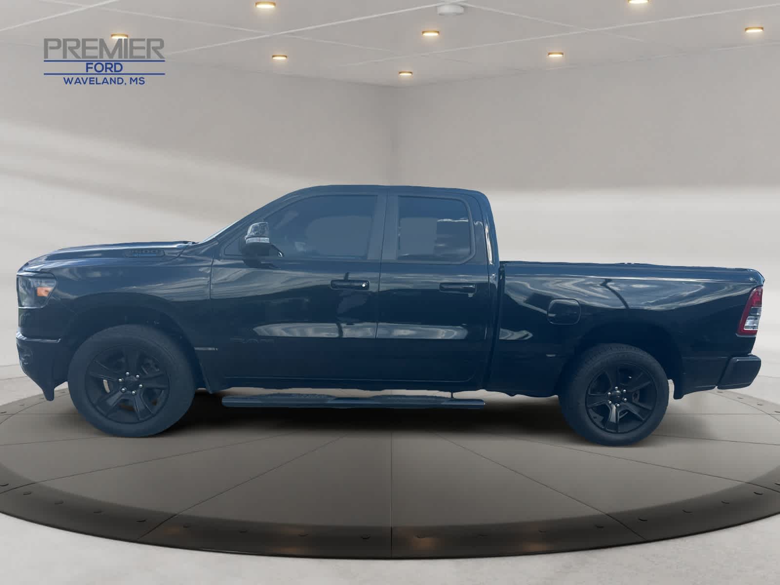 2021 Ram 1500 Big Horn photo 2
