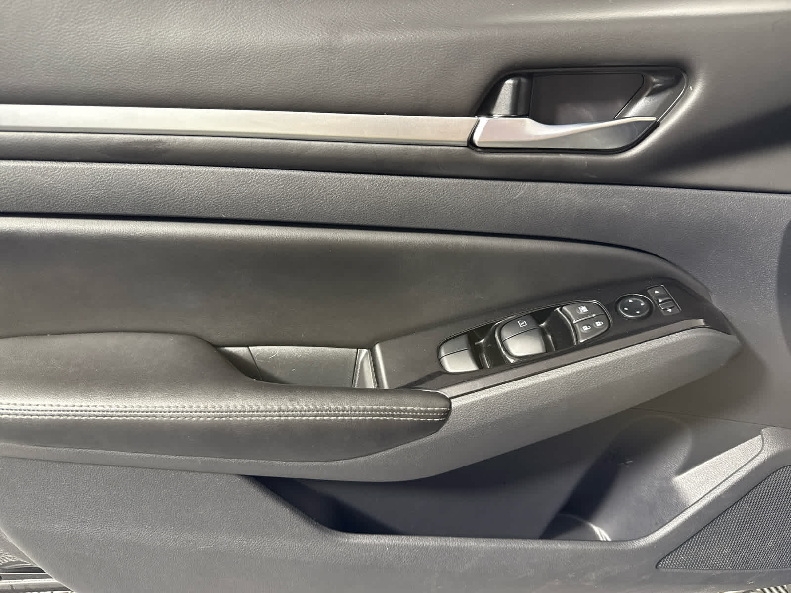 2023 Nissan Altima 2.5 SV photo 15