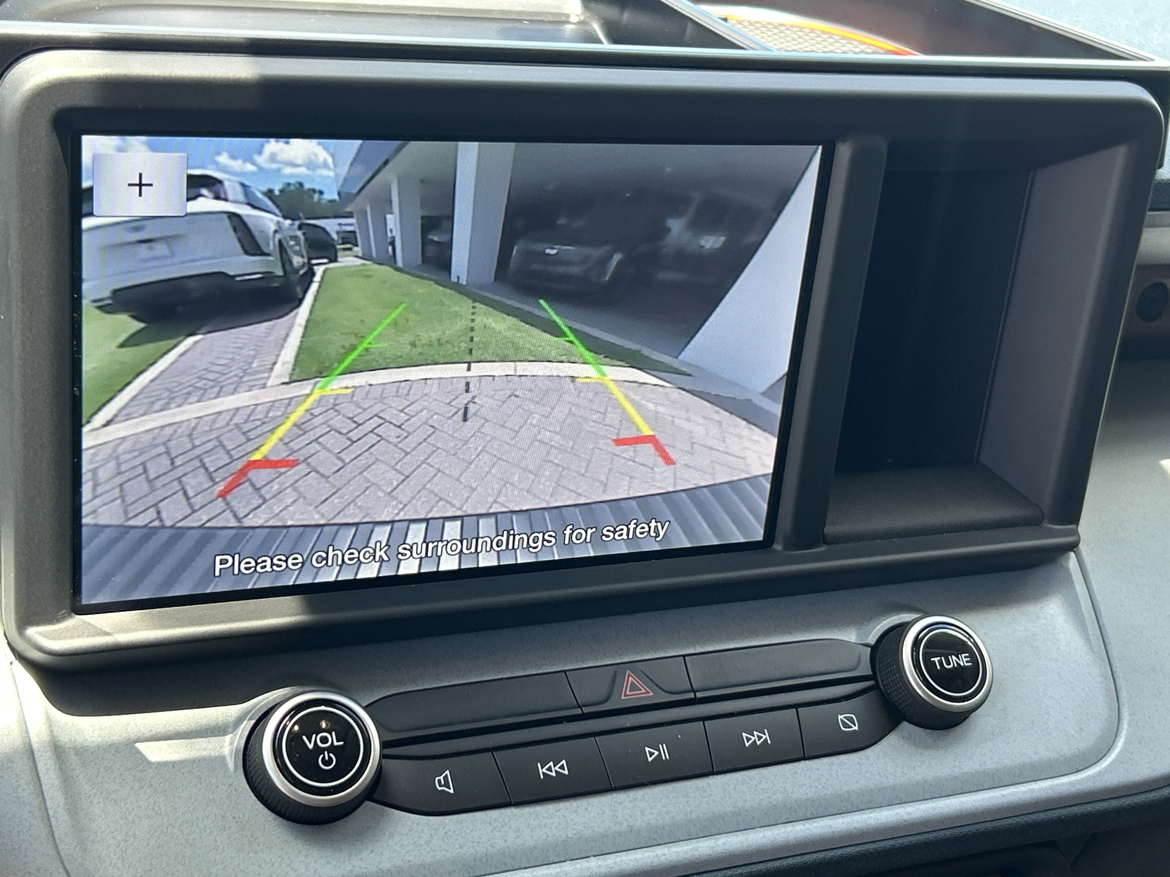 2022 Ford Maverick Lariat photo 9