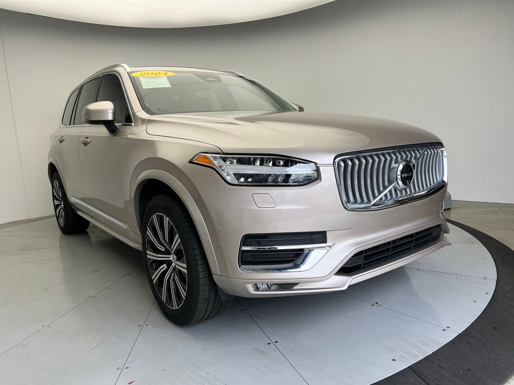 2024 Volvo XC90 Plus photo 2