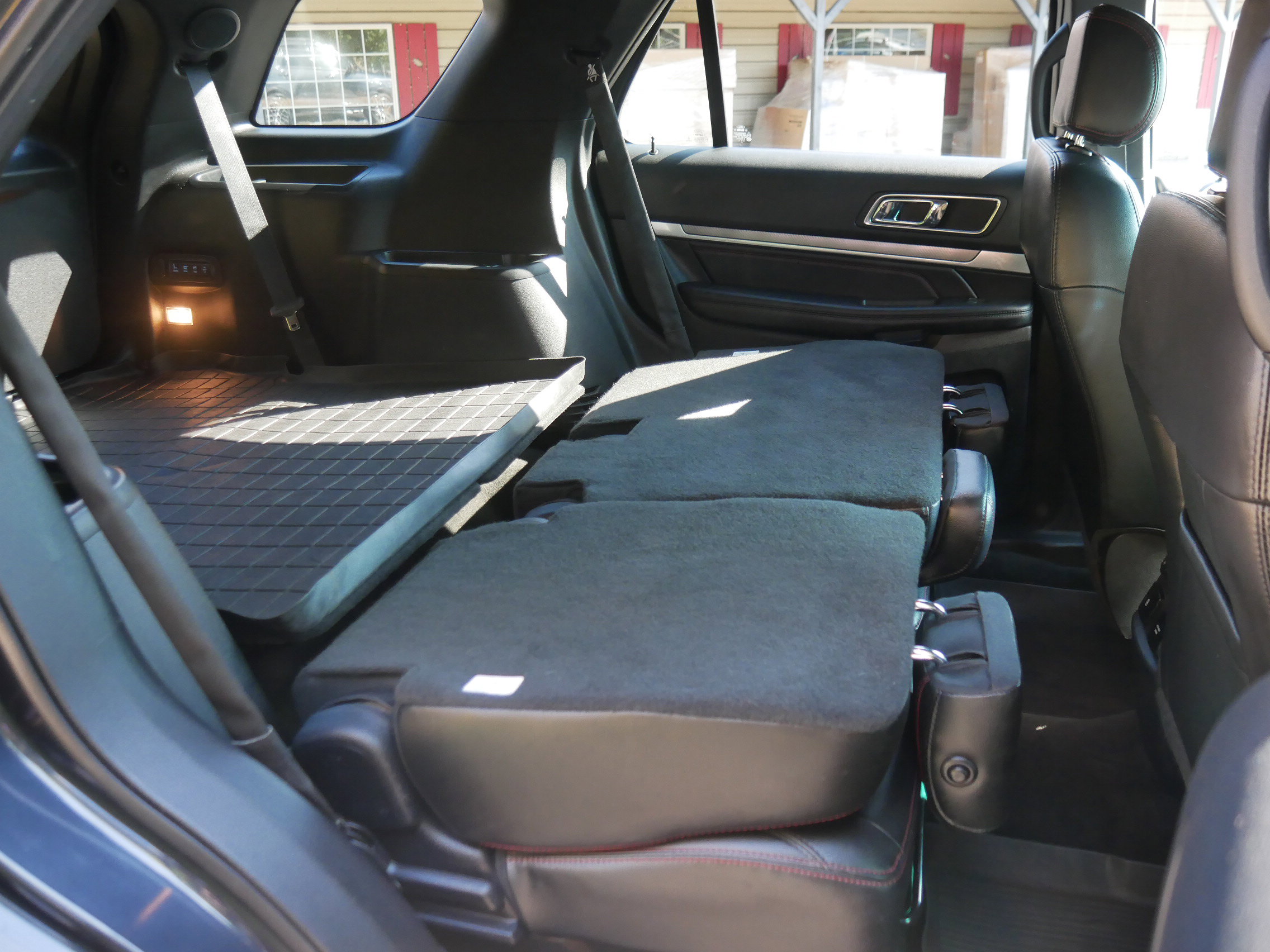 2017 Ford Explorer Sport photo 19