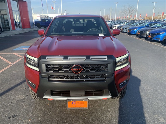 2025 Nissan Frontier PRO-4X photo 2