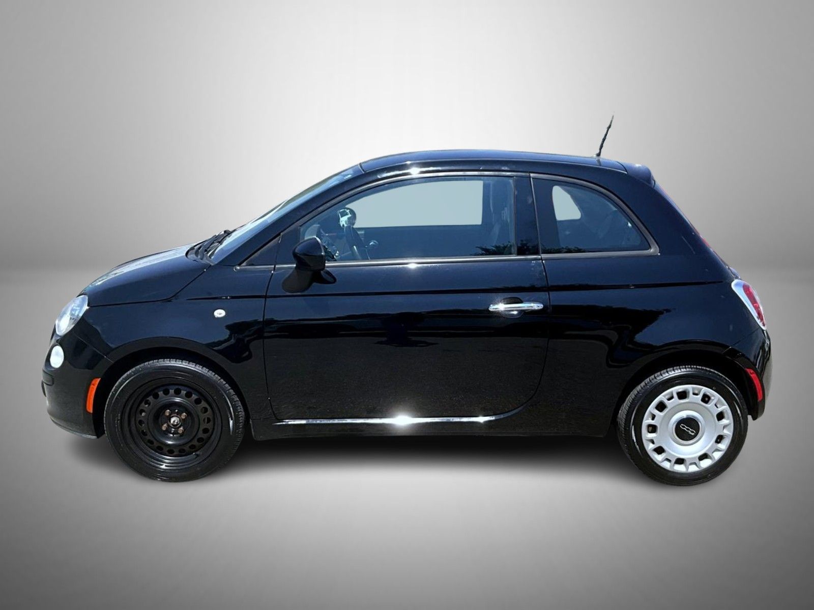 2015 Fiat 500 Pop photo 8