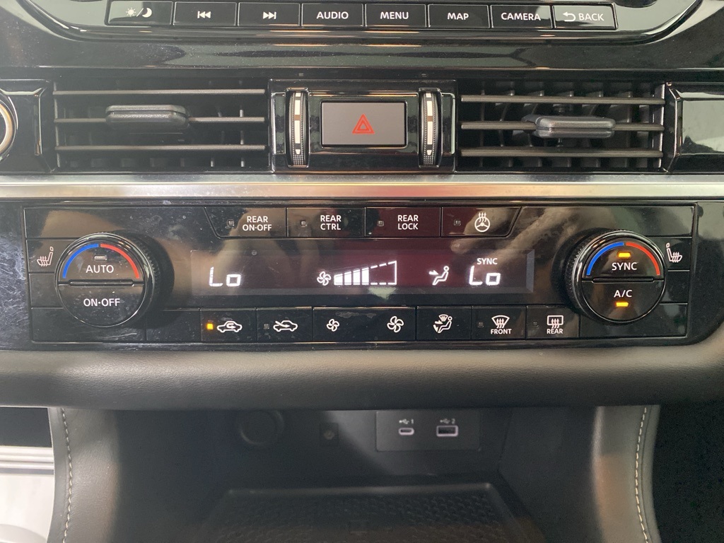 2024 Nissan Pathfinder SL photo 18
