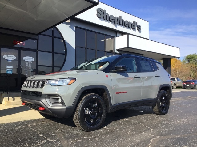 New 2024 Gray Jeep Trailhawk image 2
