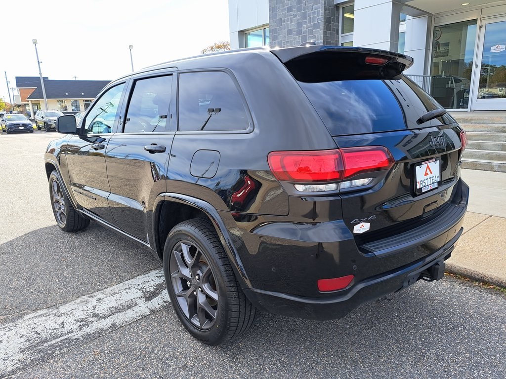 2021 Jeep Grand Cherokee Anniversary Edition photo 4