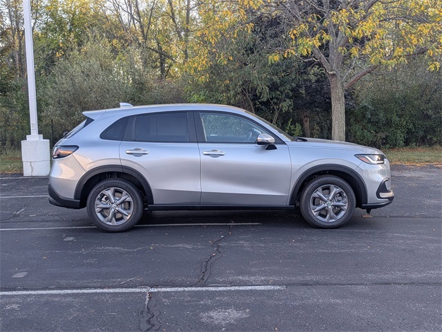 2026 Honda HR-V LX photo 5