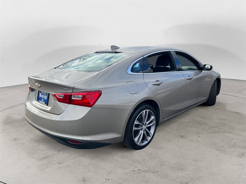 2023 Chevrolet Malibu 1LT photo 3