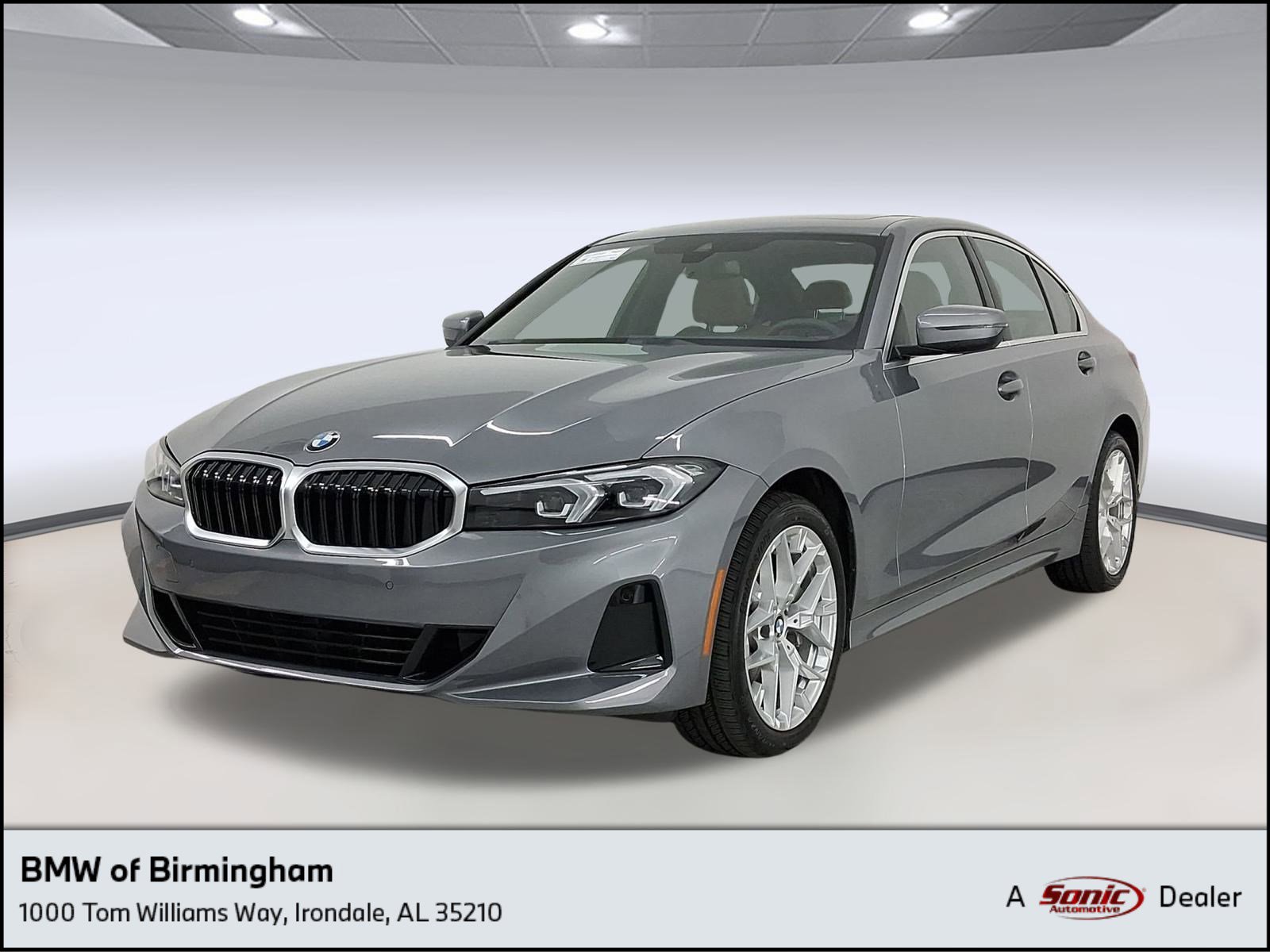 2025 BMW 3 Series 330i's photo