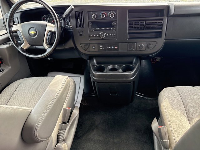 2017 Chevrolet Express Passenger 2500 LS photo 8