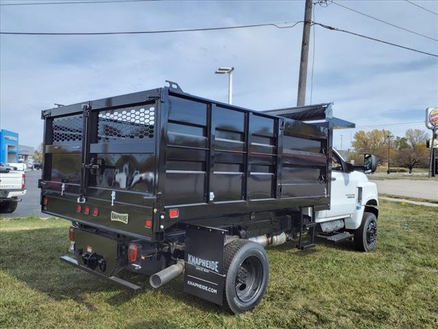 2024 Chevrolet Silverado 5500HD Work Truck photo 3