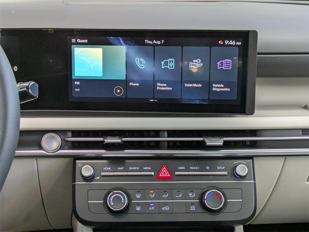 2025 Hyundai Tucson SE photo 16