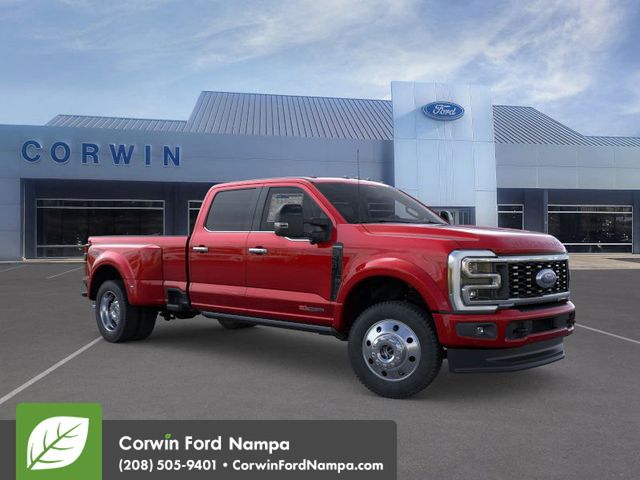 2026 Ford F-450 Super Duty Platinum's photo