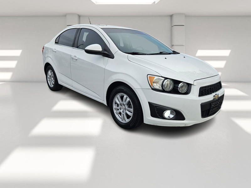 2013 Chevrolet Sonic LT photo 7