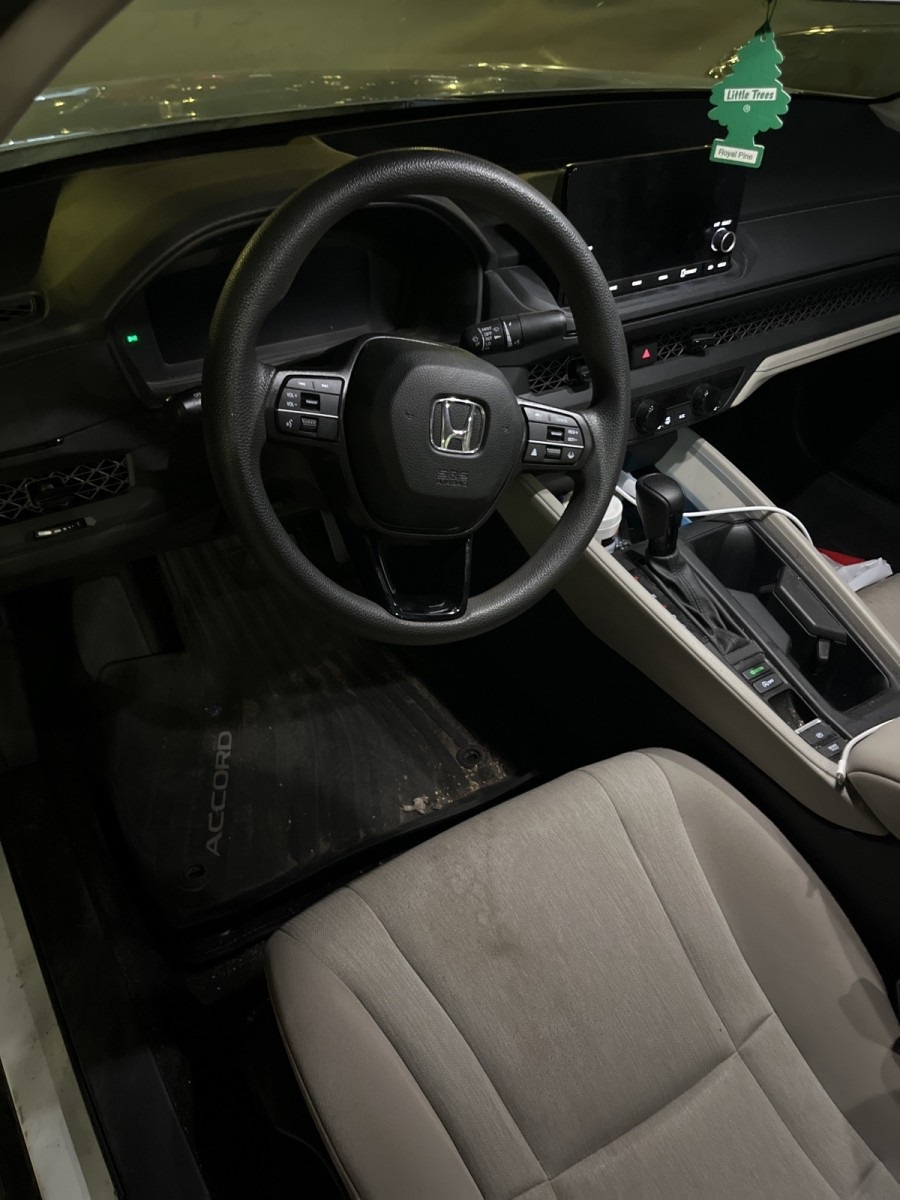 2023 Honda Accord LX photo 11