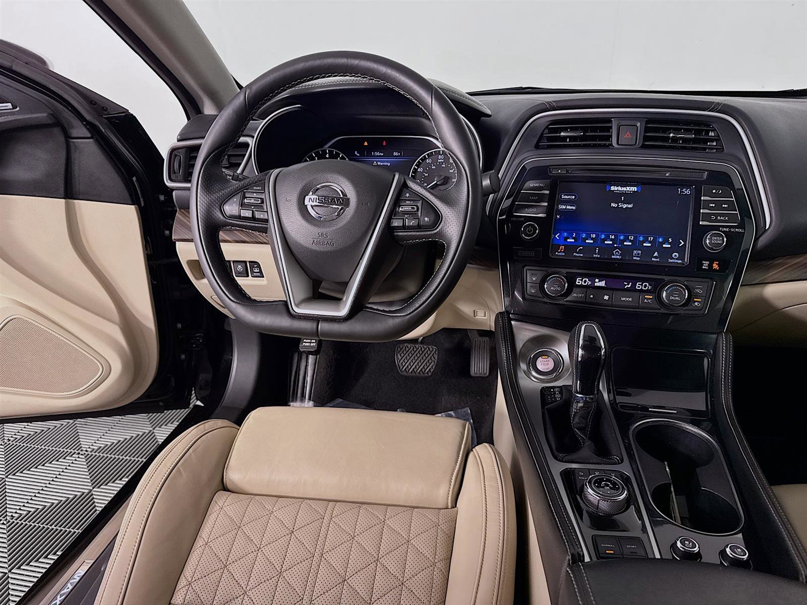 2018 Nissan Maxima Platinum photo 25