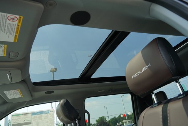 2025 FORD F-250 - Image 35