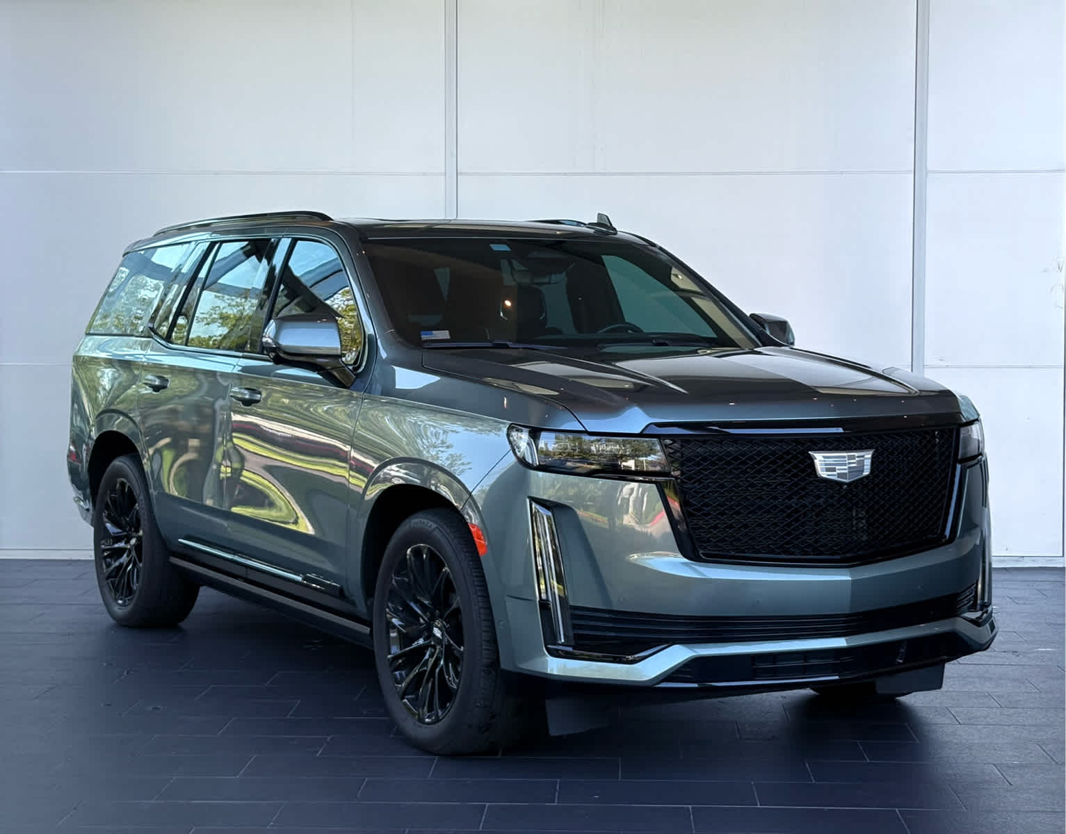 2024 Cadillac Escalade Sport photo 3