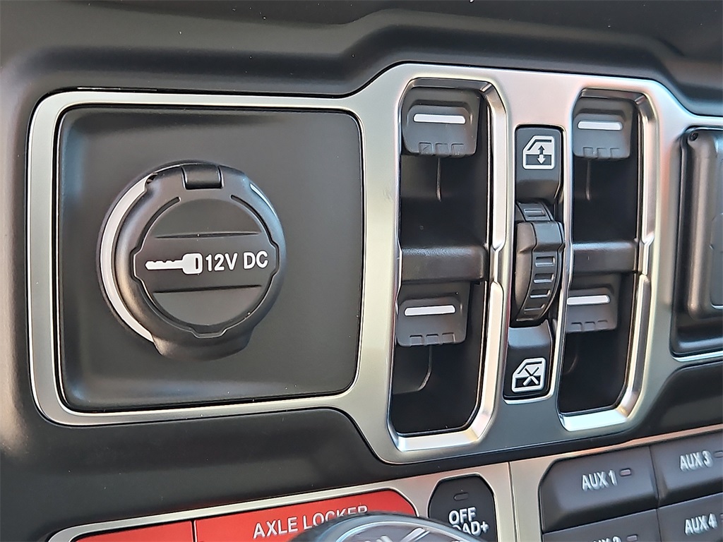 2025 Jeep Gladiator Mojave photo 11
