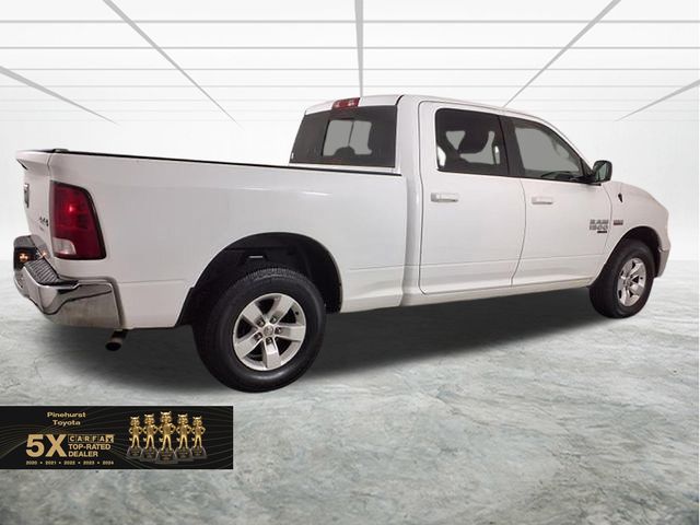 2019 Ram 1500 Classic SLT photo 4