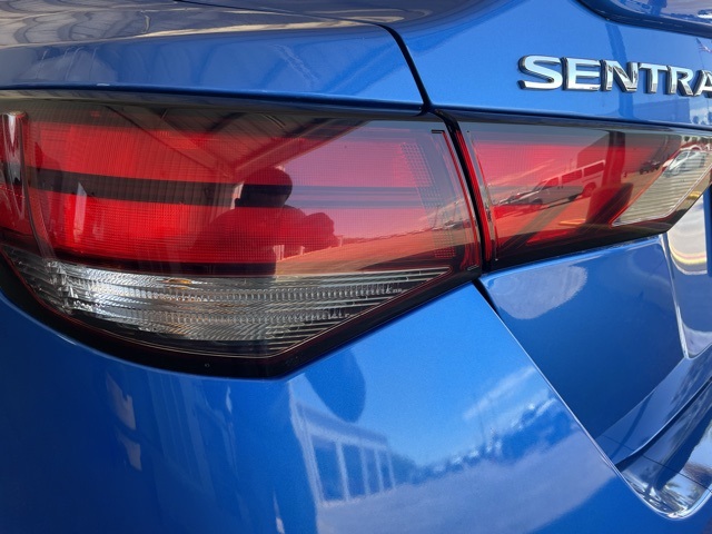 2024 Nissan Sentra SR photo 7