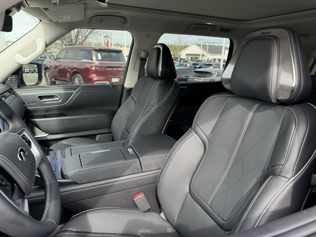 2025 Infiniti QX80 Sensory photo 3