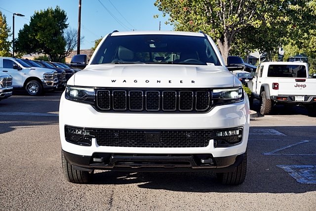 New 2025 Bright White Clear-Coat Exterior Paint Jeep Series II image 5