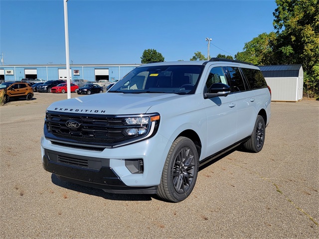 2025 Ford Expedition Platinum MAX photo 7