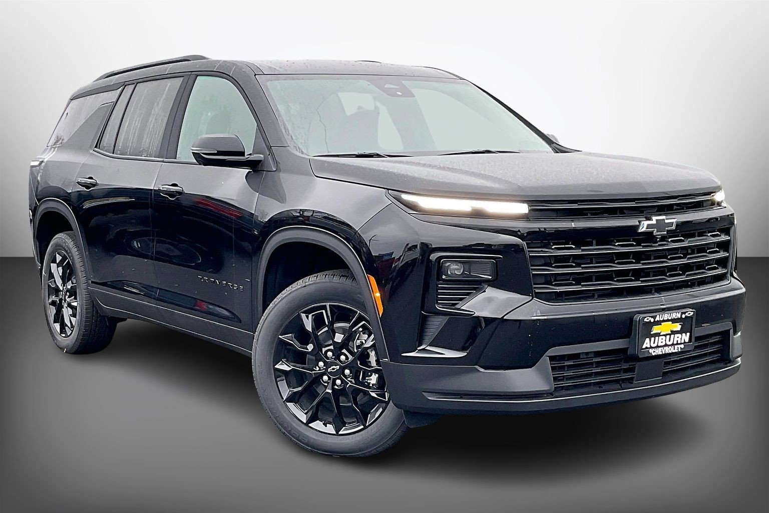 2025 Chevrolet Traverse LT's photo