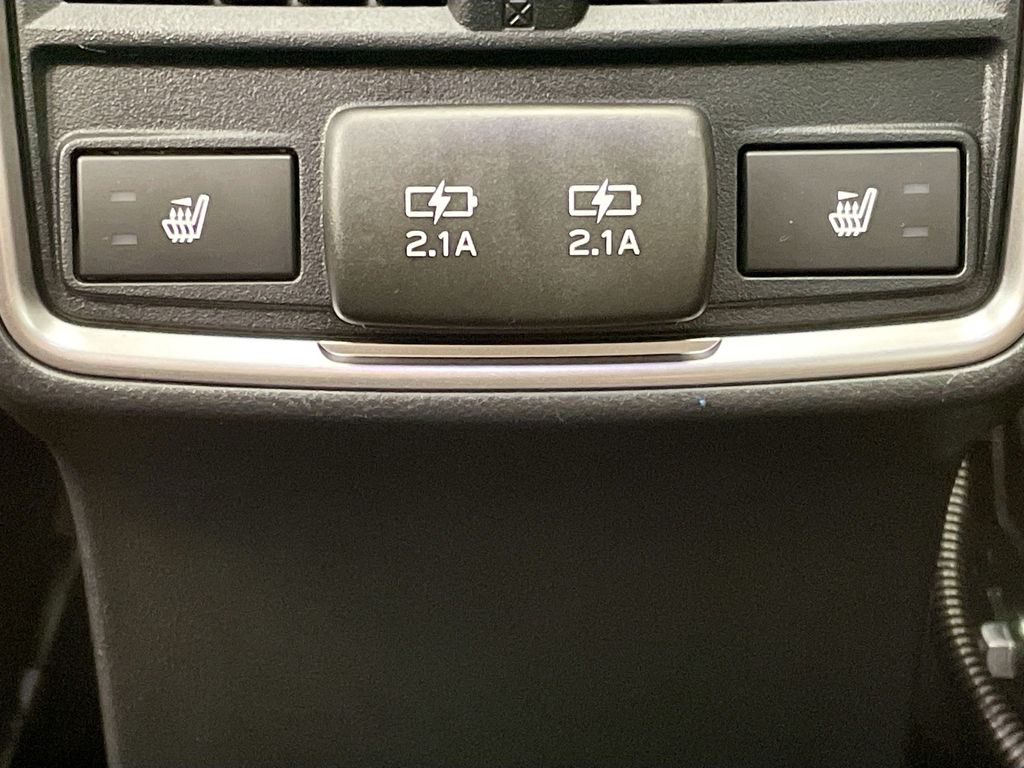 2022 Subaru Forester Touring photo 24