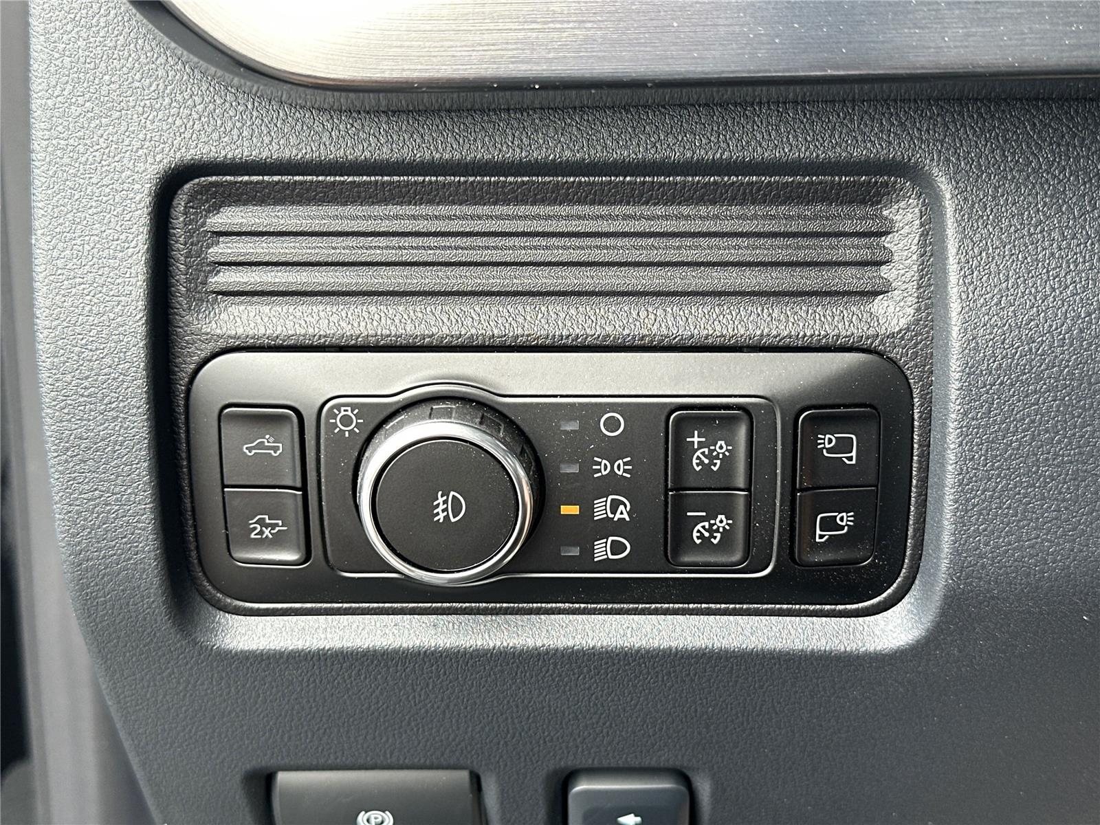 2025 Ford F-250 Lariat photo 18