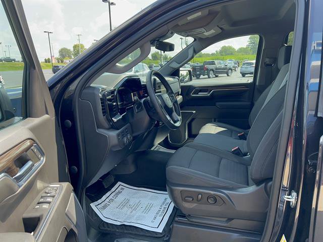 2023 Chevrolet Silverado 1500 LT photo 16