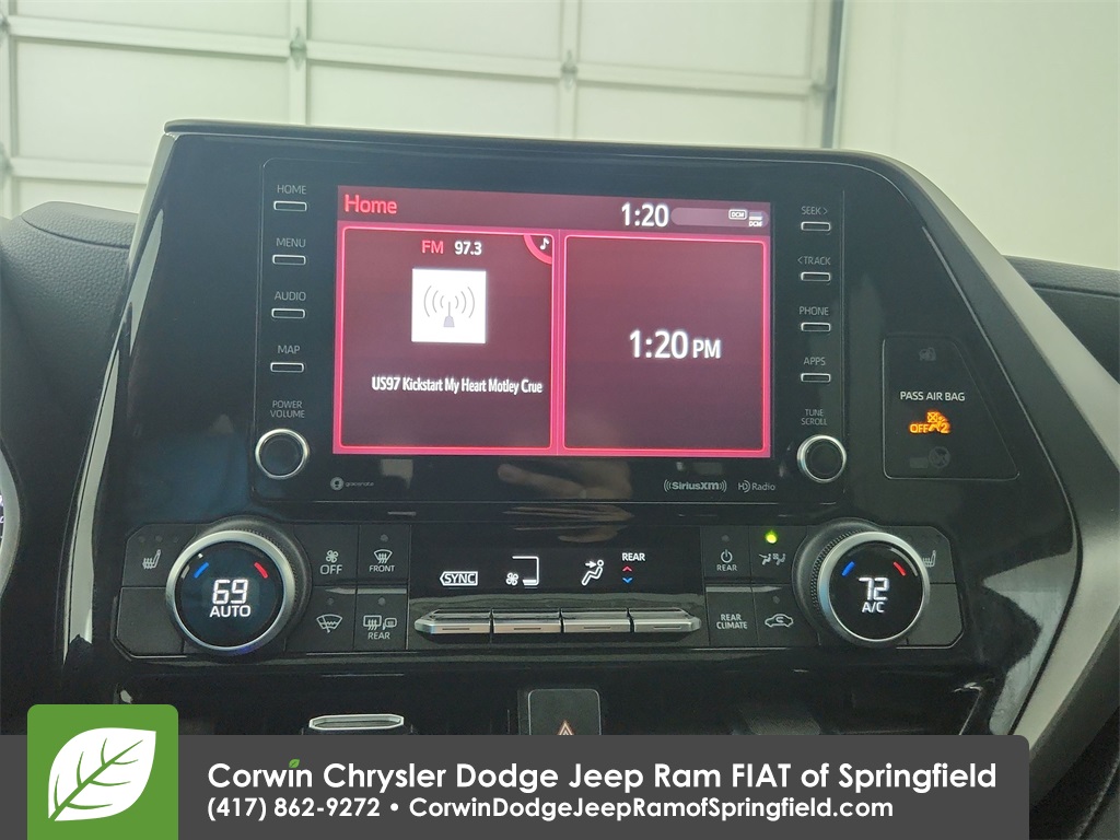 2022 Toyota Highlander XLE photo 23