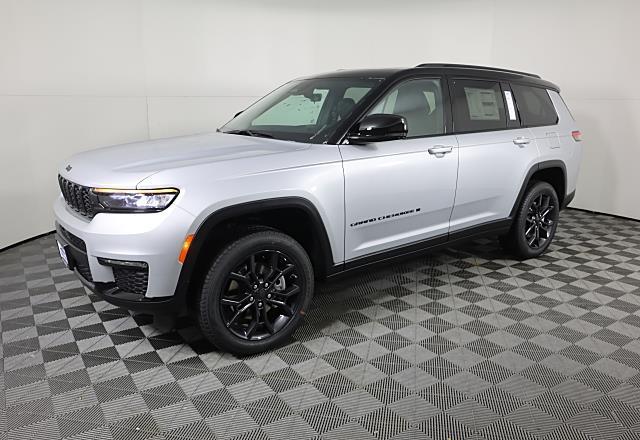 2025 Jeep Grand Cherokee L Limited's photo