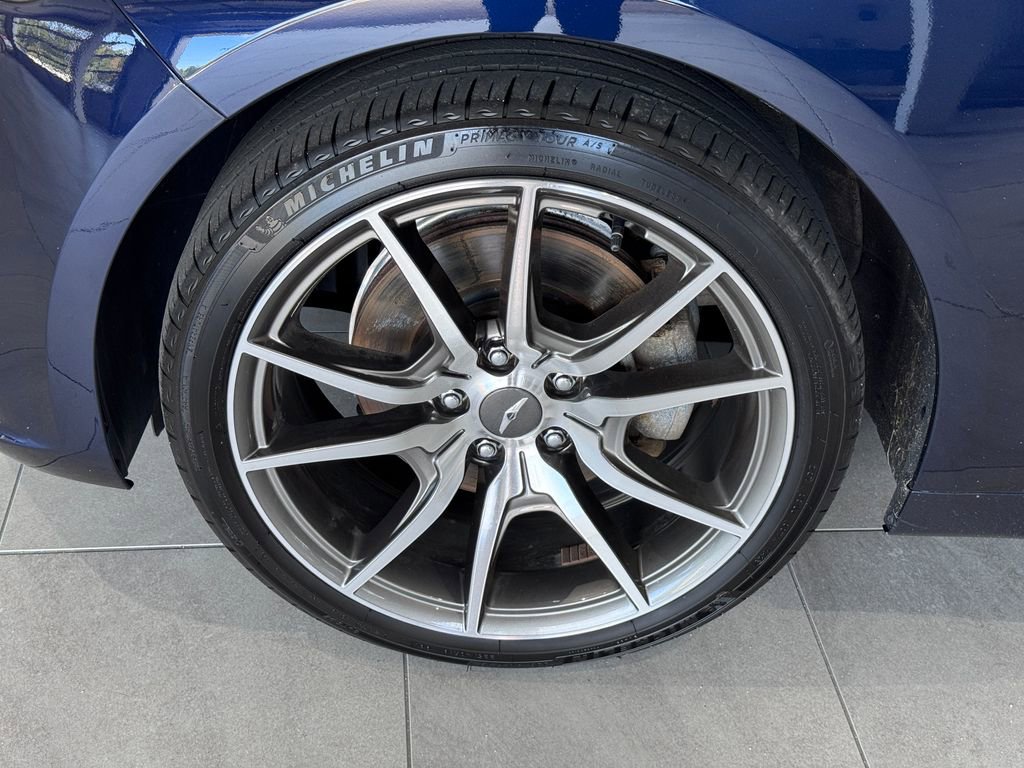 2023 Genesis G70 2.0T Sport Prestige photo 4