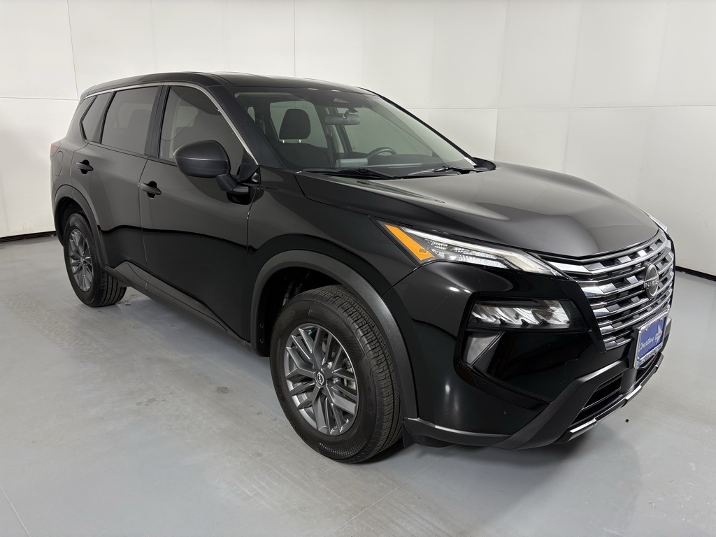 2024 Nissan Rogue S photo 2