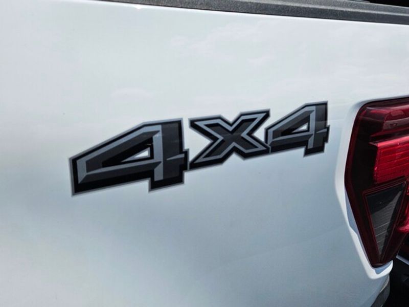 2024 Ford F-150 XLT photo 4