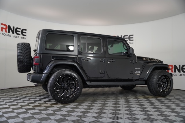 2018 Jeep Wrangler Unlimited Sahara photo 31