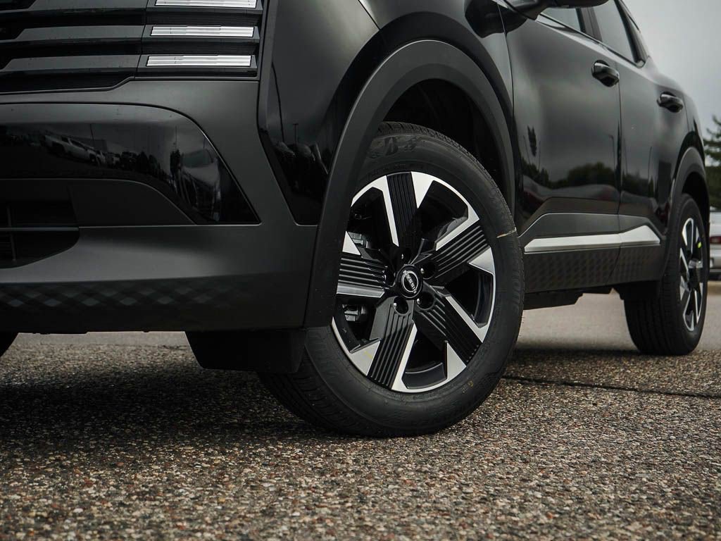 2026 Nissan Kicks SV photo 5