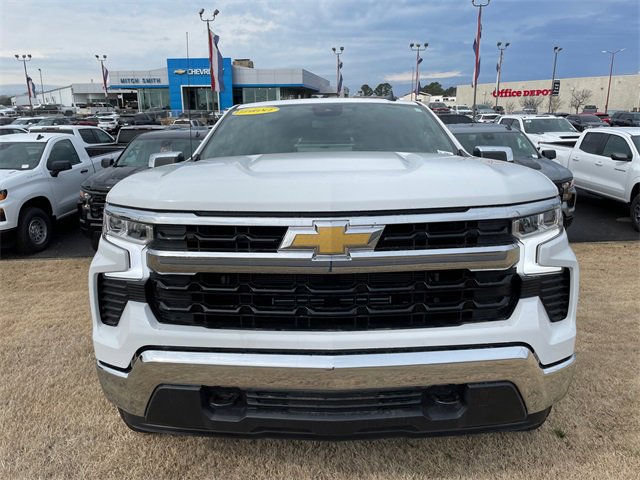 2024 Chevrolet Silverado 1500 LT photo 9