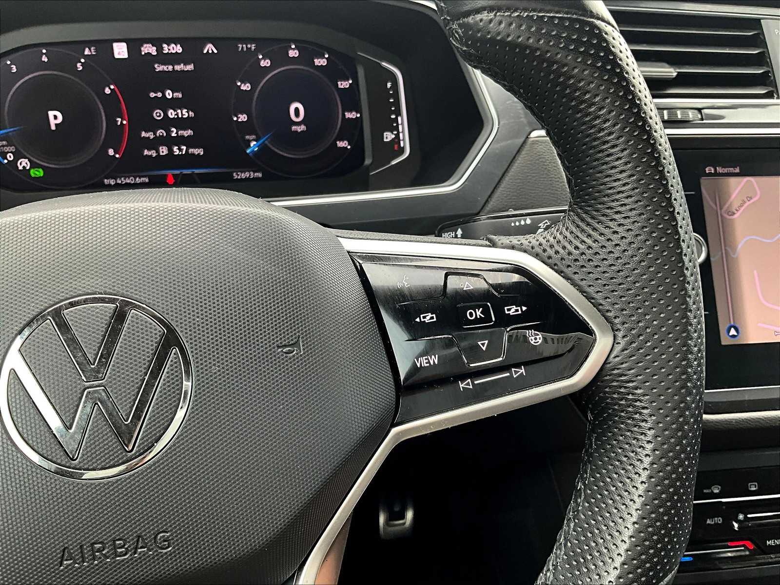 2022 Volkswagen Tiguan SEL Premium R-Line photo 23
